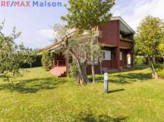 Foto Villa in vendita a Castel Gandolfo - 15 locali 346mq