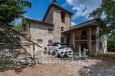 Foto Villa in vendita a Castel San Niccolo' - 7 locali 400mq