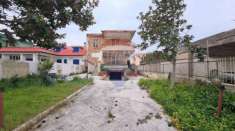 Foto Villa in vendita a Castel Volturno - 13 locali 320mq