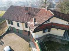 Foto Villa in vendita a Castell'Alfero - 8 locali 300mq