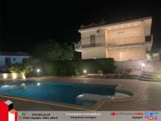 Foto Villa in vendita a Castellana Grotte