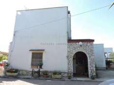 Foto Villa in vendita a Castellaneta - 9 locali 314mq
