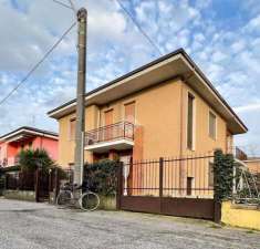 Foto Villa in vendita a Castelleone