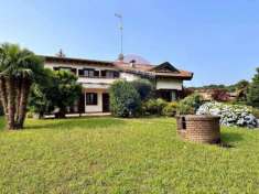 Foto Villa in vendita a Castelletto Sopra Ticino - 6 locali 350mq