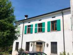 Foto Villa in vendita a Castellucchio - 7 locali 212mq