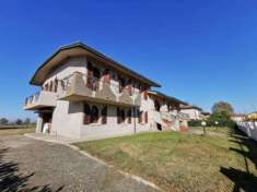 Foto Villa in vendita a Castelnovo Bariano - 7 locali 245mq
