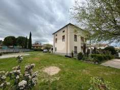 Foto Villa in vendita a Castelnuovo Del Garda