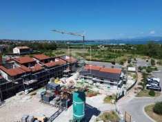 Foto Villa in vendita a Castelnuovo Del Garda