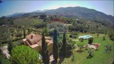 Foto Villa in vendita a Castelnuovo Di Farfa - 11 locali 231mq
