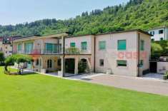 Foto Villa in vendita a Castelnuovo Di Garfagnana