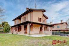 Foto Villa in vendita a Castelvetro Di Modena - 12 locali 360mq