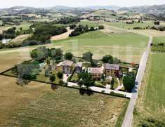 Foto Villa in vendita a Castelvetro Di Modena