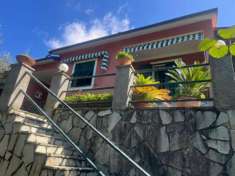 Foto Villa in vendita a Castiglione Chiavarese