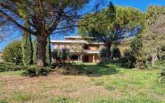 Foto Villa in vendita a Castiglione del Lago