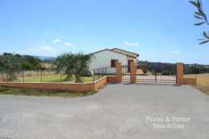 Foto Villa in vendita a Castiglione del Lago