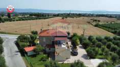 Foto Villa in vendita a Castiglione Del Lago