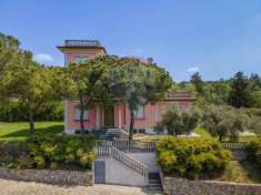 Foto Villa in vendita a Castiglione Delle Stiviere - 10 locali 500mq
