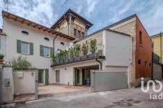 Foto Villa in vendita a Castiglione Delle Stiviere