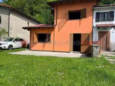 Foto Villa in vendita a Castiglione Di Garfagnana - 6 locali 150mq