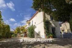Foto Villa in vendita a Catanzaro - 6 locali 250mq