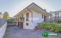 Foto Villa in vendita a Cava Manara