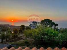 Foto Villa in vendita a Cefalu'