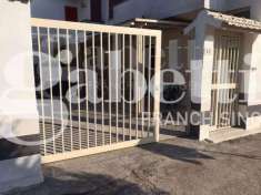 Foto Villa in vendita a Cellole