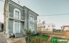 Foto Villa in vendita a Cervesina