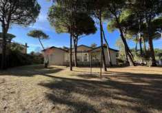 Foto Villa in vendita a Cervia - 8 locali 350mq