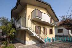 Foto Villa in vendita a Cesano Maderno - 6 locali 177mq