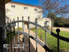 Foto Villa in Vendita a Cesena