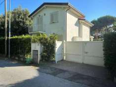 Foto Villa in vendita a Cinquale - Montignoso 155 mq  Rif: 1258510