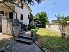 Foto Villa in vendita a Cisliano - 8 locali 556mq
