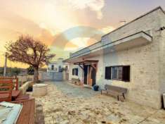 Foto Villa in vendita a Cisternino - 5 locali 250mq