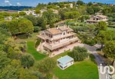 Foto Villa in vendita a Civitanova Marche