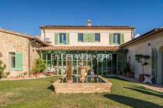 Foto Villa in vendita a Civitella Casanova - 8 locali 153mq