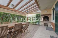 Foto Villa in vendita a Colle Umberto