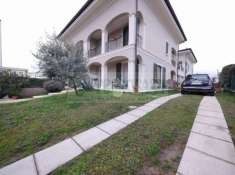 Foto Villa in vendita a Comezzano Cizzago