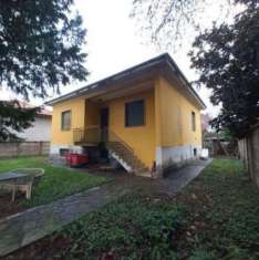 Foto Villa in Vendita a Corbetta , 130 128