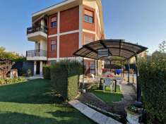Foto Villa in Vendita a Cornaredo Via Vanzago