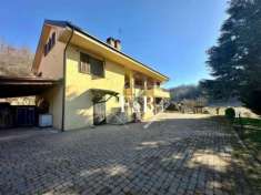 Foto Villa in vendita a Cossombrato - 8 locali 331mq