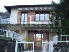 Foto Villa in vendita a Crandola Valsassina