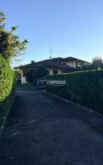 Foto Villa in vendita a Cucciago