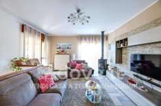 Foto Villa in vendita a Cuveglio