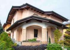 Foto Villa in vendita a Dairago - 5 locali 290mq