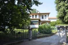 Foto Villa in vendita a Erba - 8 locali 412mq