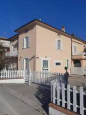 Foto Villa in vendita a Falerone