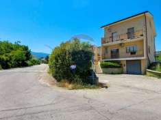Foto Villa in vendita a Fara Filiorum Petri