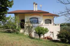 Foto Villa in vendita a Fara In Sabina - 7 locali 320mq