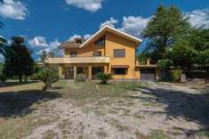 Foto Villa in vendita a Ferentino - 10 locali 250mq